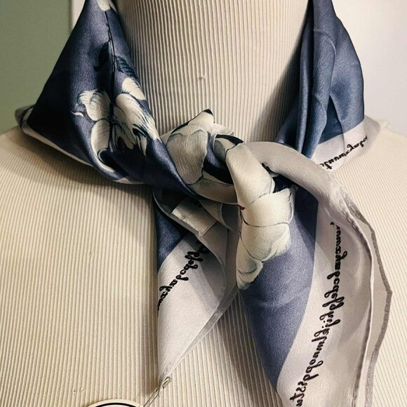 Vintage 1980s 100% Silk Floral Square Scarf 53×53, Blue & White Elegance - Picture 6 of 7